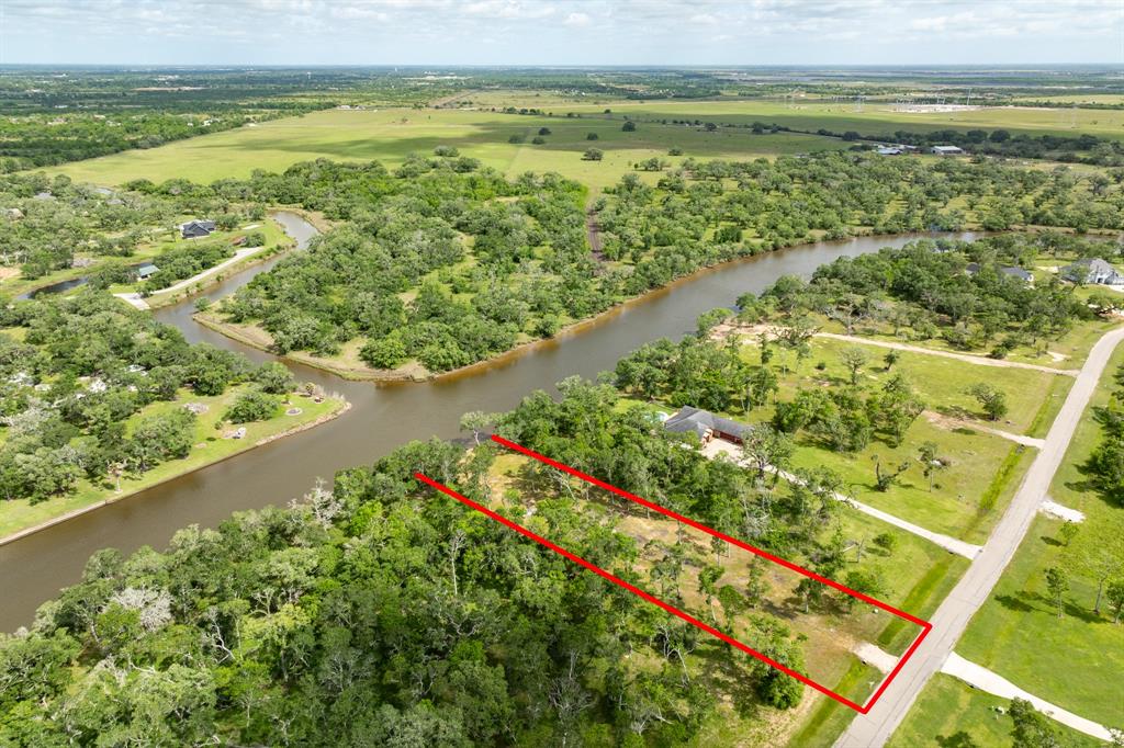 32042 Bayou Bend, Richwood, Texas image 5