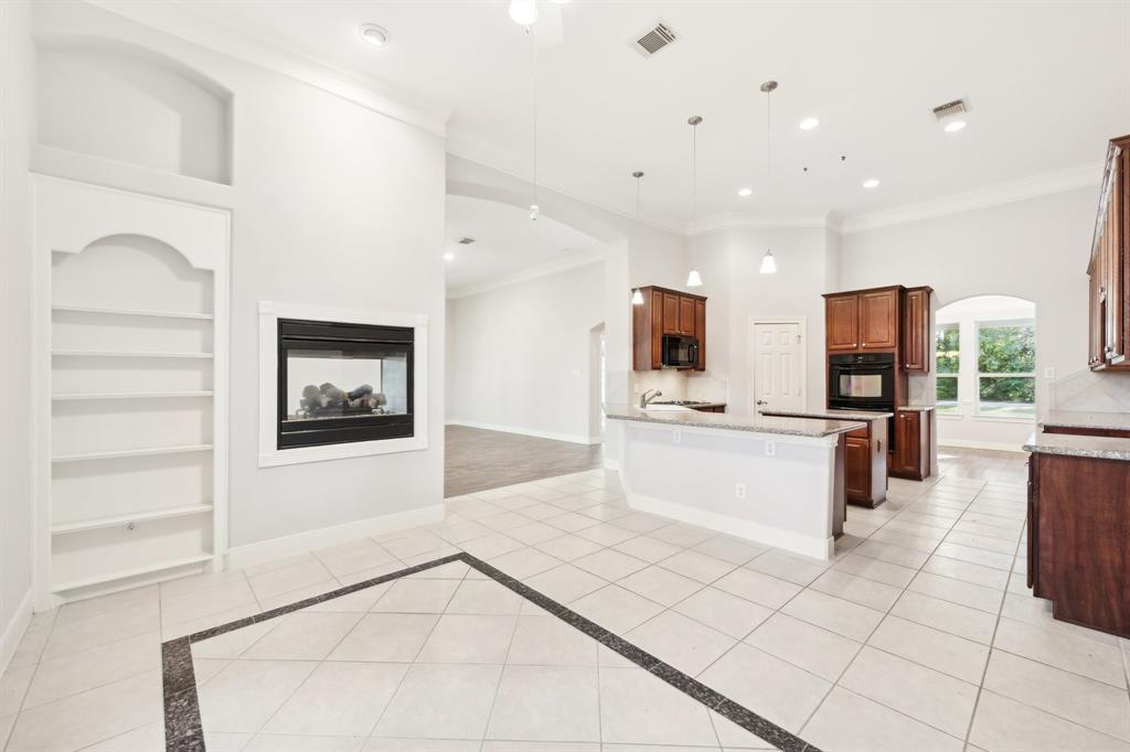 18110 Auburn Drive, Tomball, Texas image 11