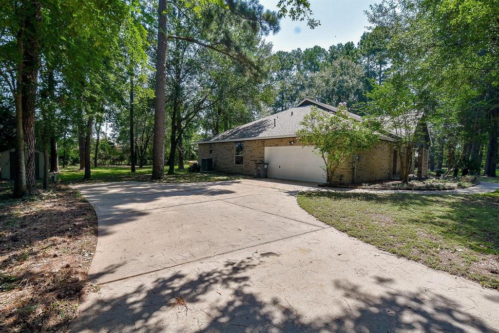 18110 Auburn Drive, Tomball, Texas image 4