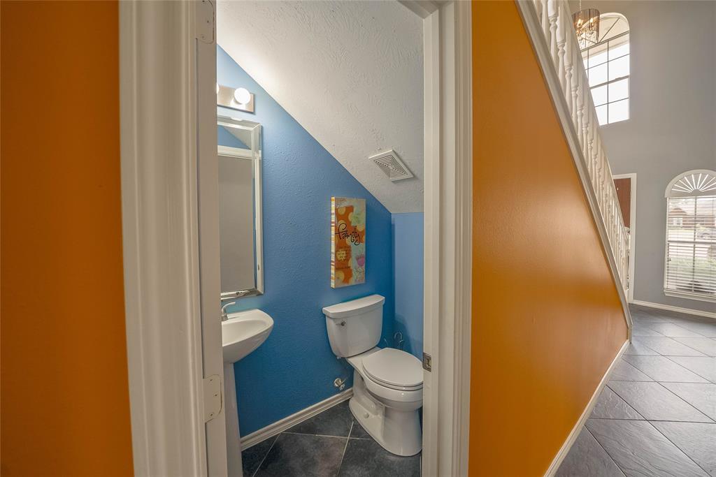 114 Summer Winds Drive, La Porte, Texas image 17