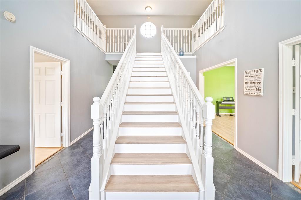114 Summer Winds Drive, La Porte, Texas image 22
