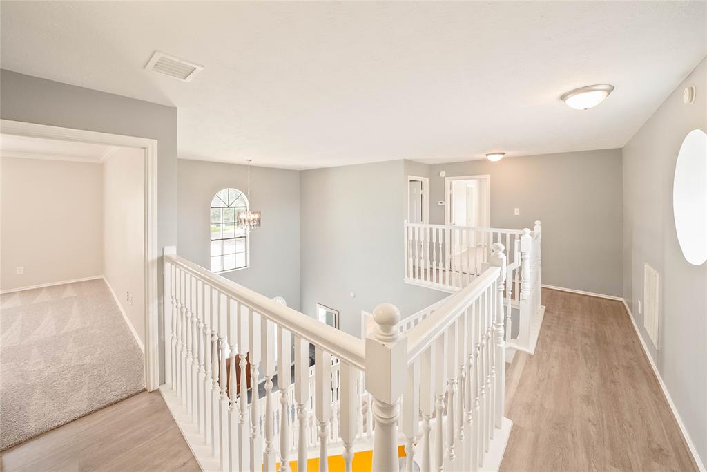 114 Summer Winds Drive, La Porte, Texas image 11