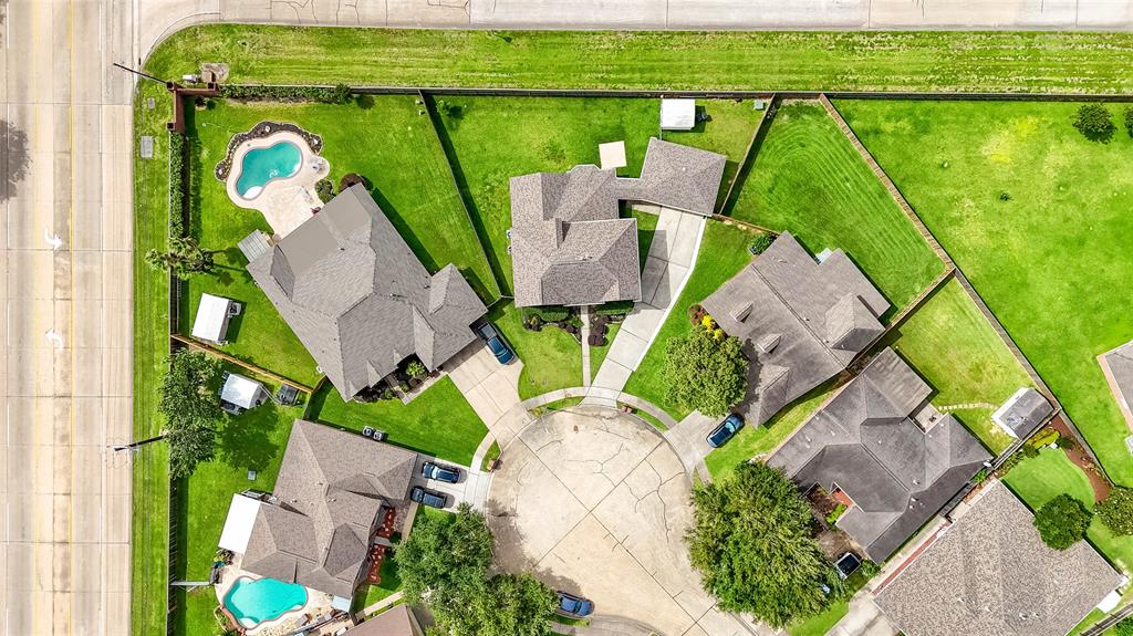 114 Summer Winds Drive, La Porte, Texas image 25