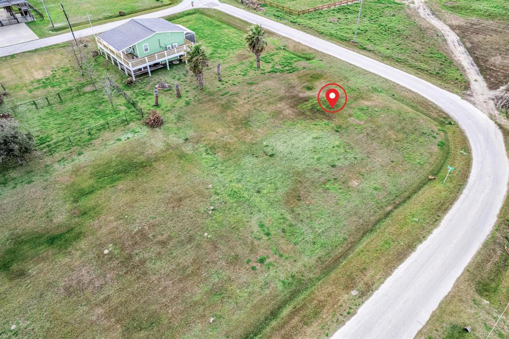 1354 Skyline Drive, Crystal Beach, Texas image 5