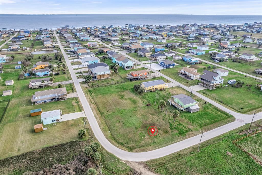1354 Skyline Drive, Crystal Beach, Texas image 13