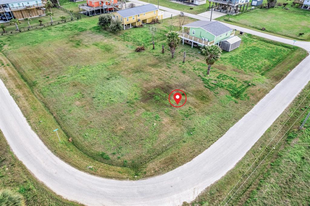 1354 Skyline Drive, Crystal Beach, Texas image 11