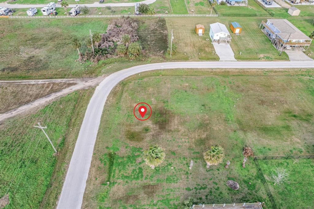 1354 Skyline Drive, Crystal Beach, Texas image 7