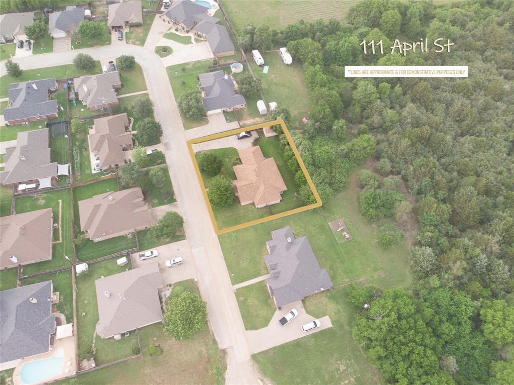 111 April Street, Caldwell, Texas image 2