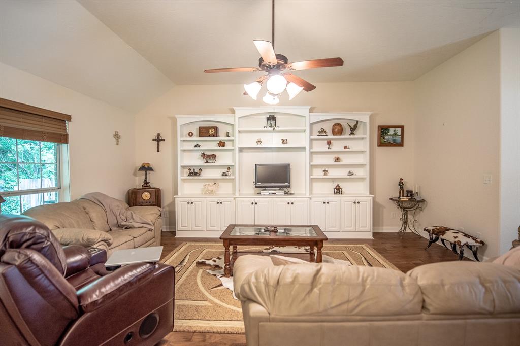 111 April Street, Caldwell, Texas image 8