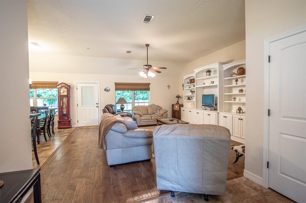 111 April Street, Caldwell, Texas image 7
