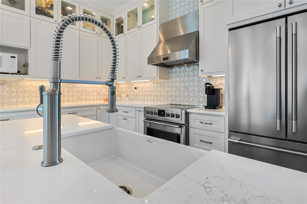 23125 Gulf Drive, Galveston, Texas image 12