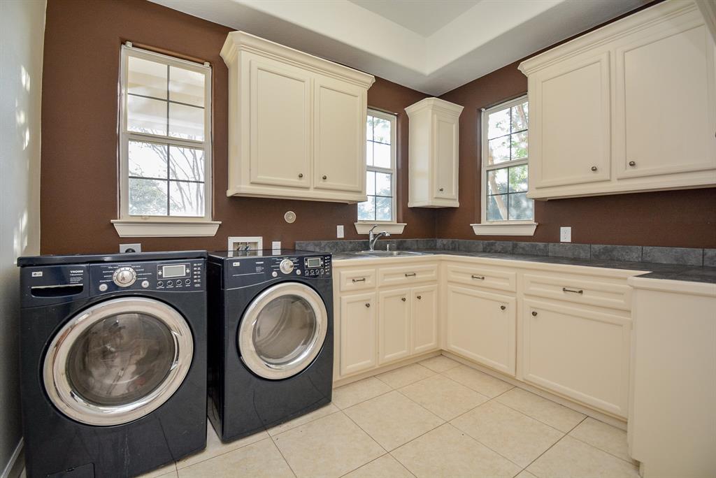 2603 Braer Ridge Drive, Katy, Texas image 34