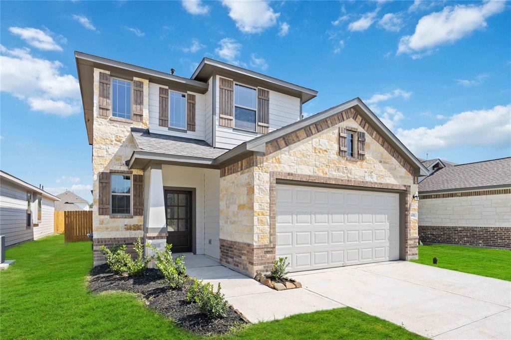 1128 Lilly Lane, Bellville, Texas image 1