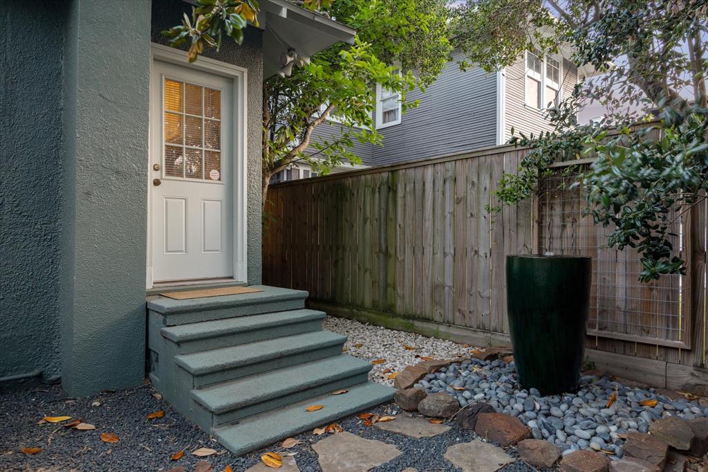 618 Marshall Street, Houston, Texas image 22