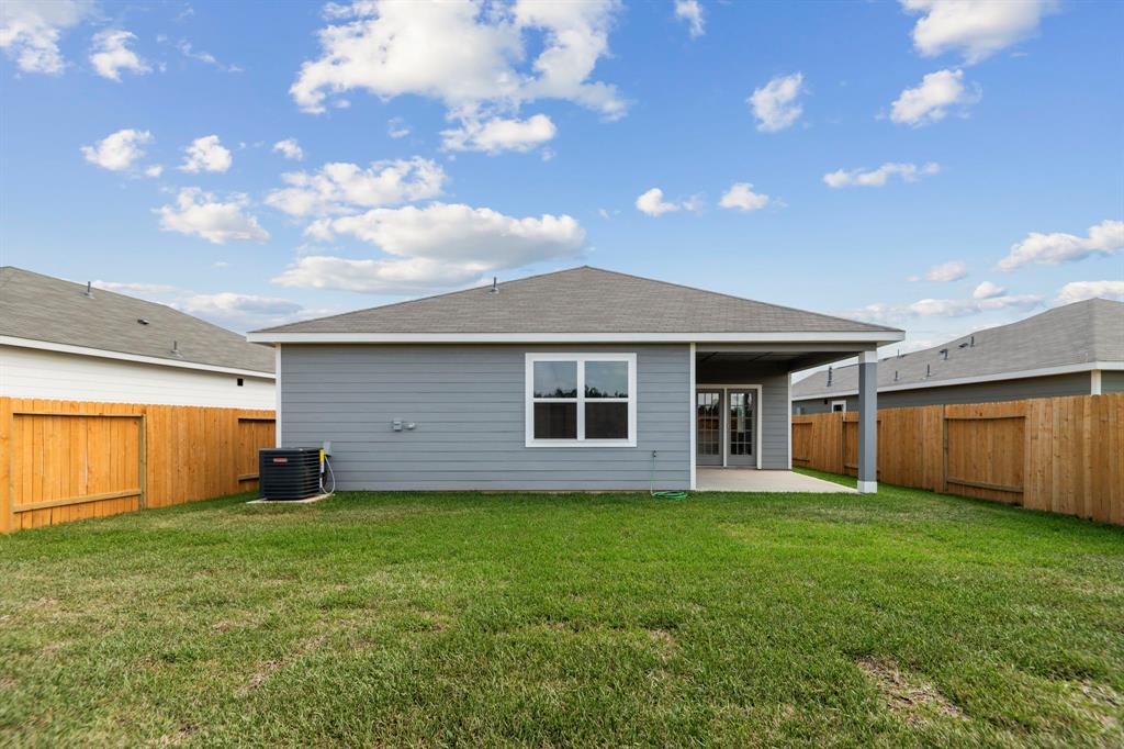 16449 Blossom Grove Drive, Conroe, Texas image 14