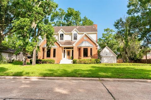 5343 Appleblossom Lane Friendswood TX 77546