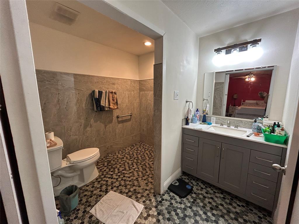 1108 Barclay Tterrace Ter, Woodville, Texas image 17
