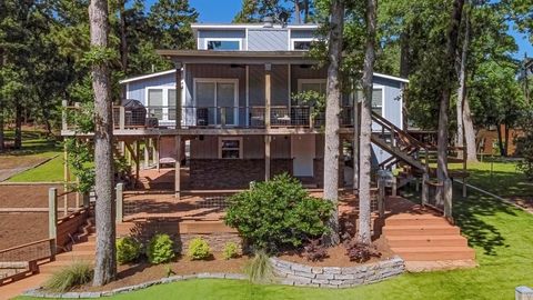 Photo of 470 S Lakeview Drive, Point Blank, TX 77364 (MLS # 2564629)