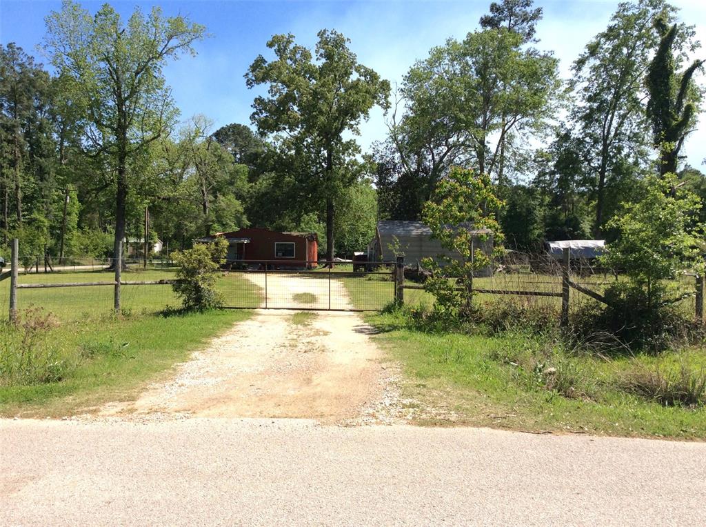 1821 E Beverly Dr Dr, Shepherd, Texas image 1