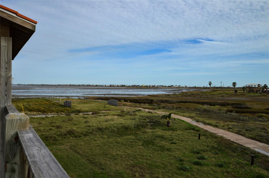 1150 Yacht Basin, Gilchrist, Texas image 11