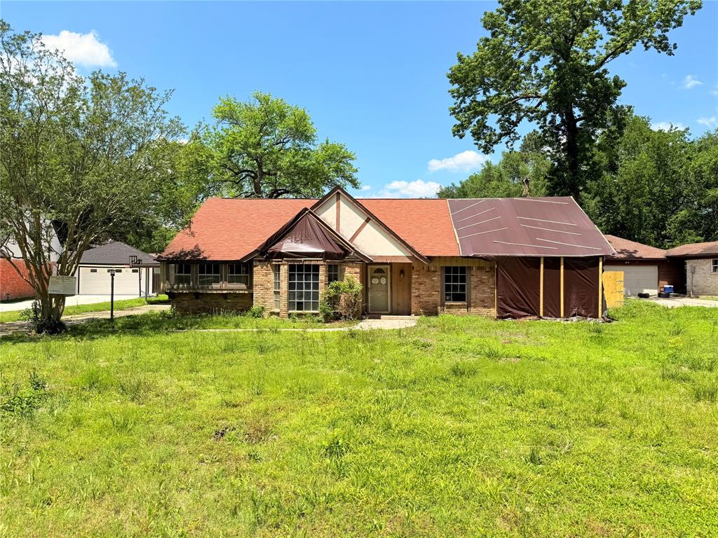 545 Roanoke Drive, Conroe, Texas image 5