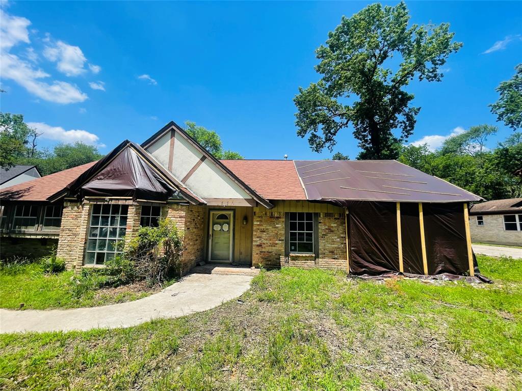 545 Roanoke Drive, Conroe, Texas image 2