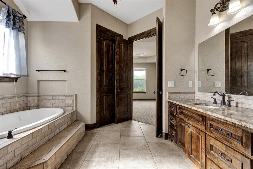 5202 Cowan Road, Flatonia, Texas image 32