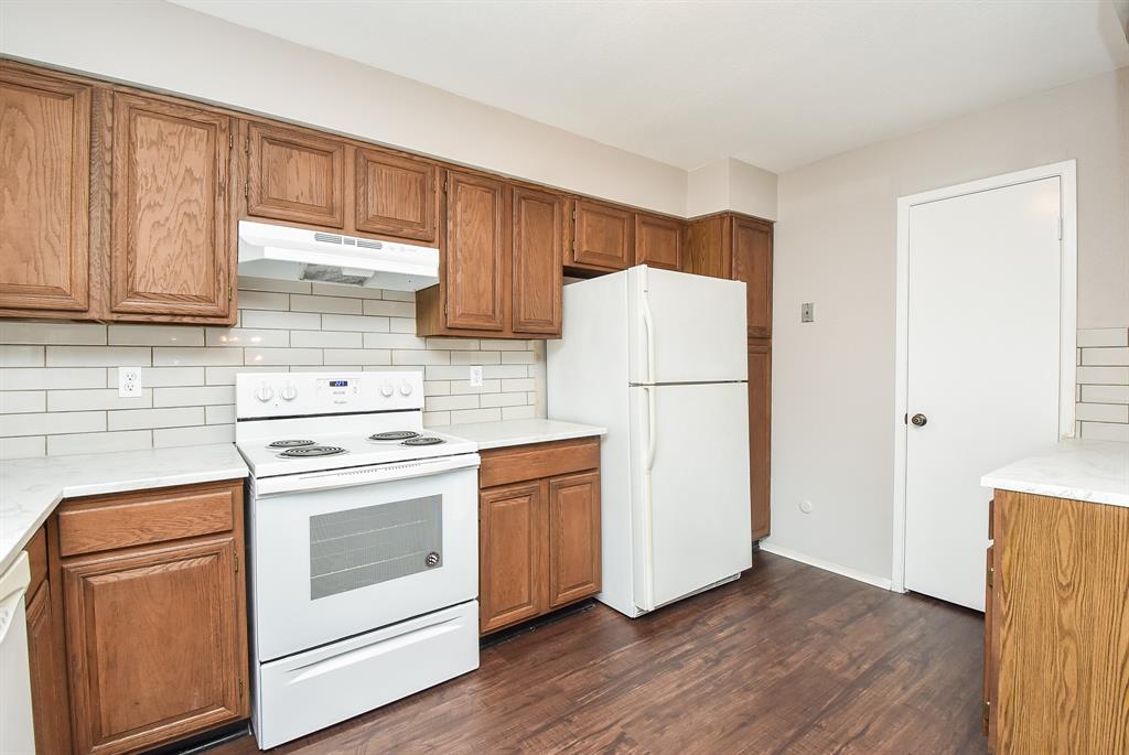 5809 Village Forest Court, Houston, Texas image 8