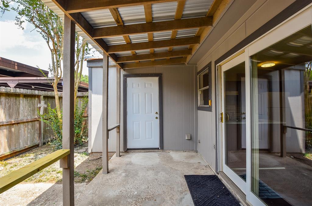 5809 Village Forest Court, Houston, Texas image 25