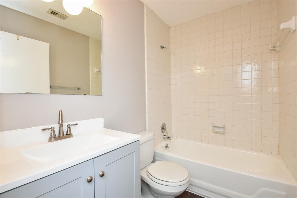 5809 Village Forest Court, Houston, Texas image 19