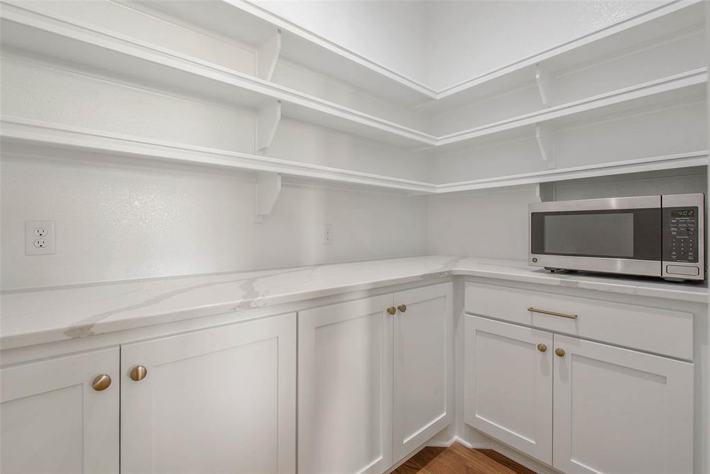 2012 Pebble Bend Drive, College Station, Texas image 13