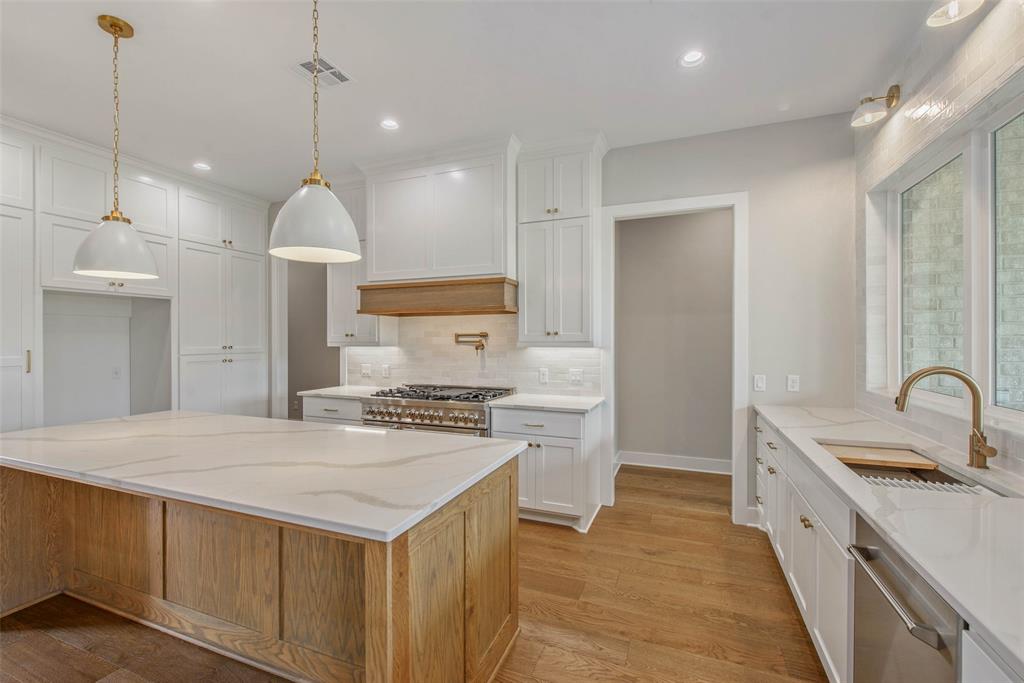 2012 Pebble Bend Drive, College Station, Texas image 10