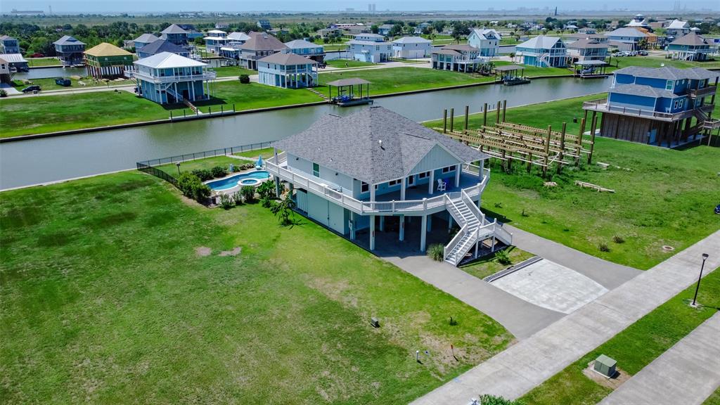 2108 Laguna Harbor Estate Boulevard, Port Bolivar, Texas image 8