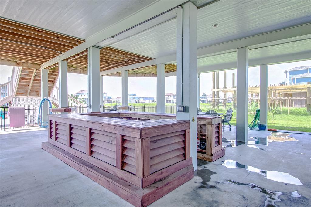 2108 Laguna Harbor Estate Boulevard, Port Bolivar, Texas image 16