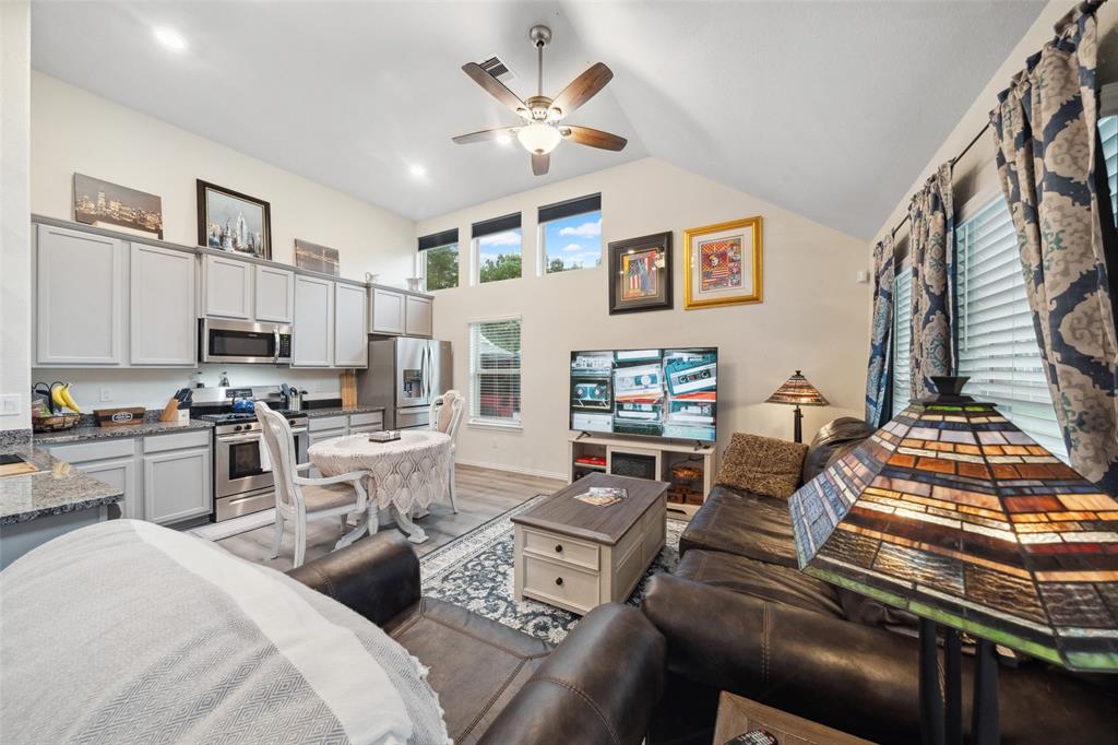257 N Lynx Trail, Montgomery, Texas image 11