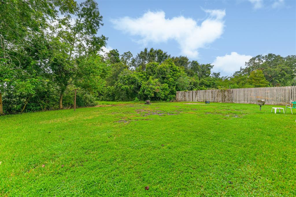 7809 Burgess Road, Hitchcock, Texas image 9