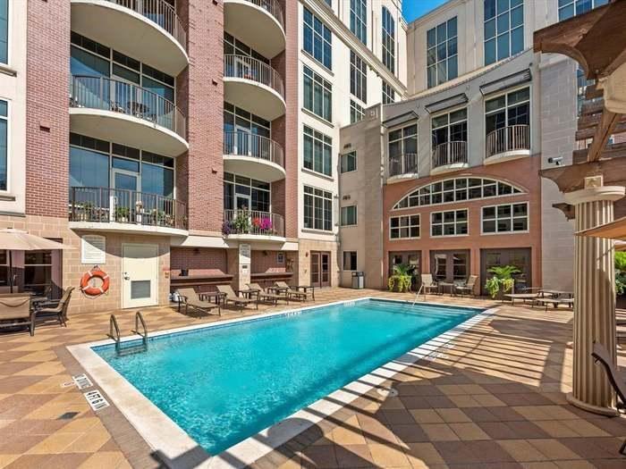 1616 Fountain View Drive #206, Houston, Texas image 3