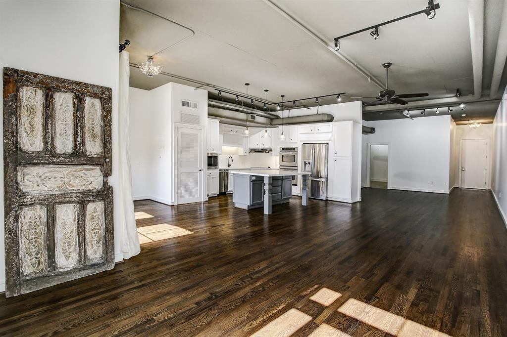 1616 Fountain View Drive #206, Houston, Texas image 11