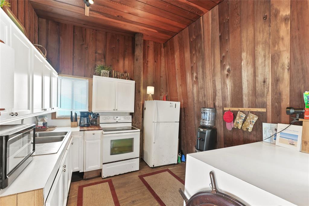 4434 Blue Water Highway, Freeport, Texas image 14