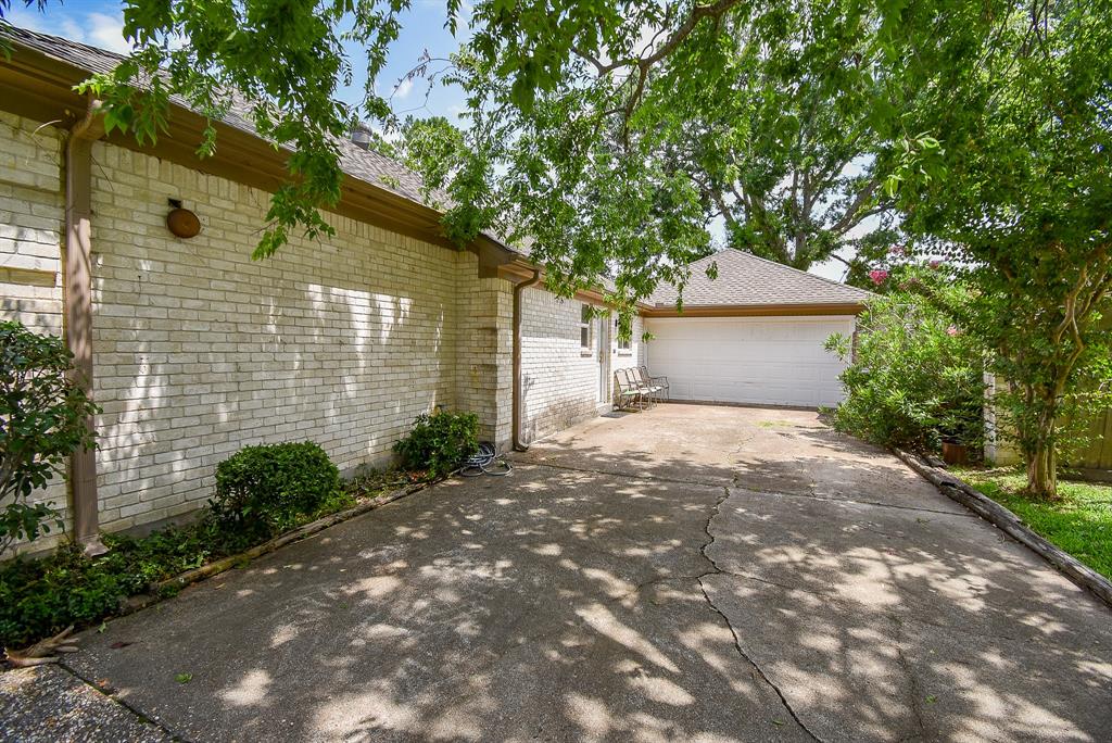 7519 Coachwood Drive