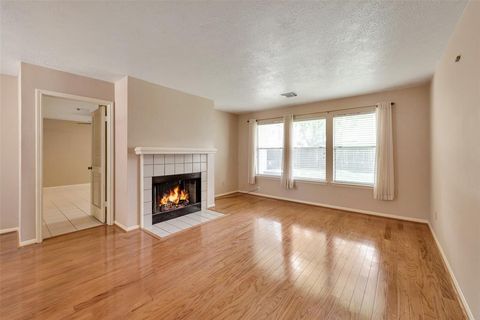 MLS: 71379619