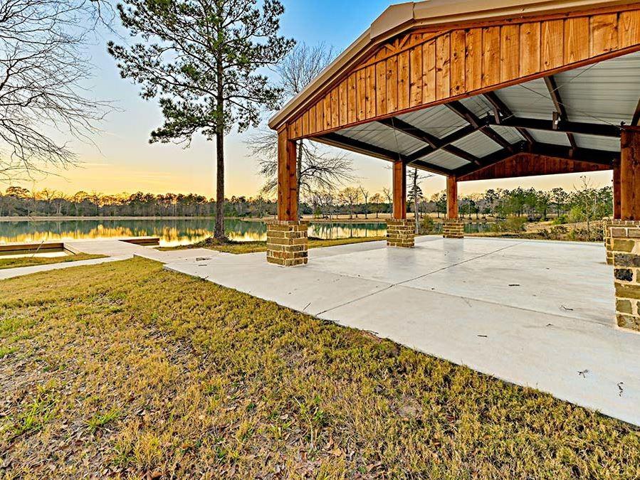 432 Shoreview Drive, Conroe, Texas image 8