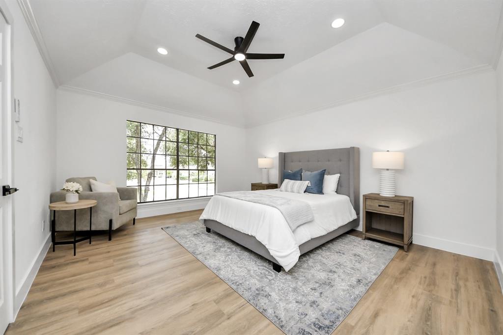3311 Sophora Pl