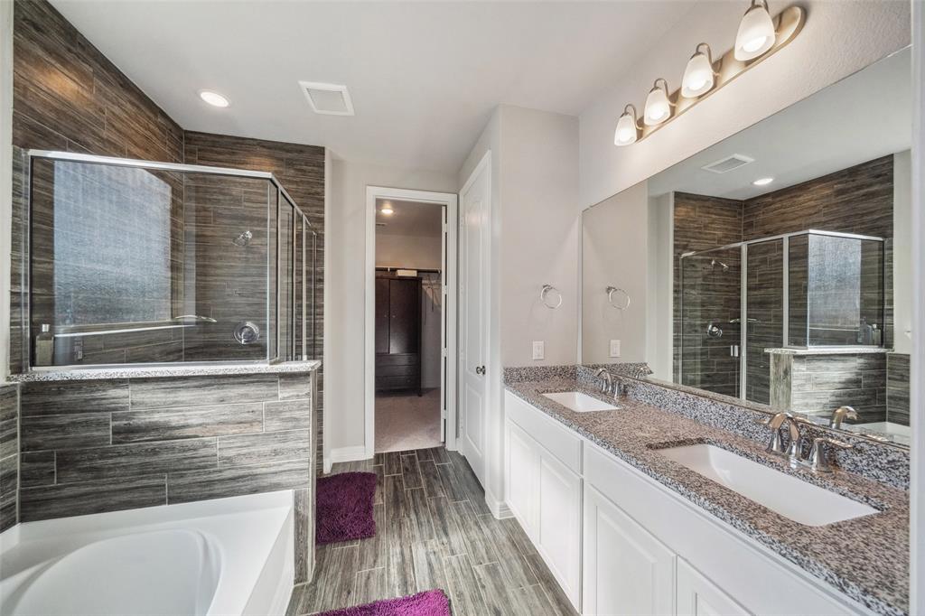 212 Golden Shiner Drive, Conroe, Texas image 15