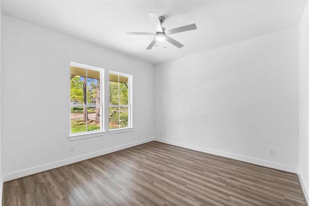 557 Hermitage Court, Conroe, Texas image 7