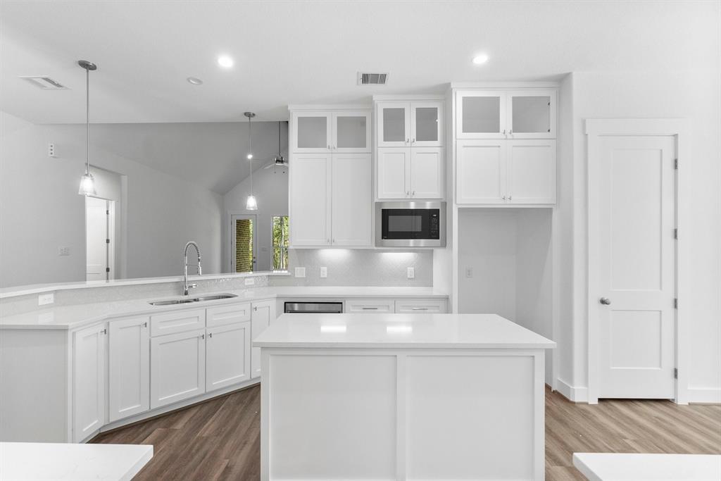 557 Hermitage Court, Conroe, Texas image 13
