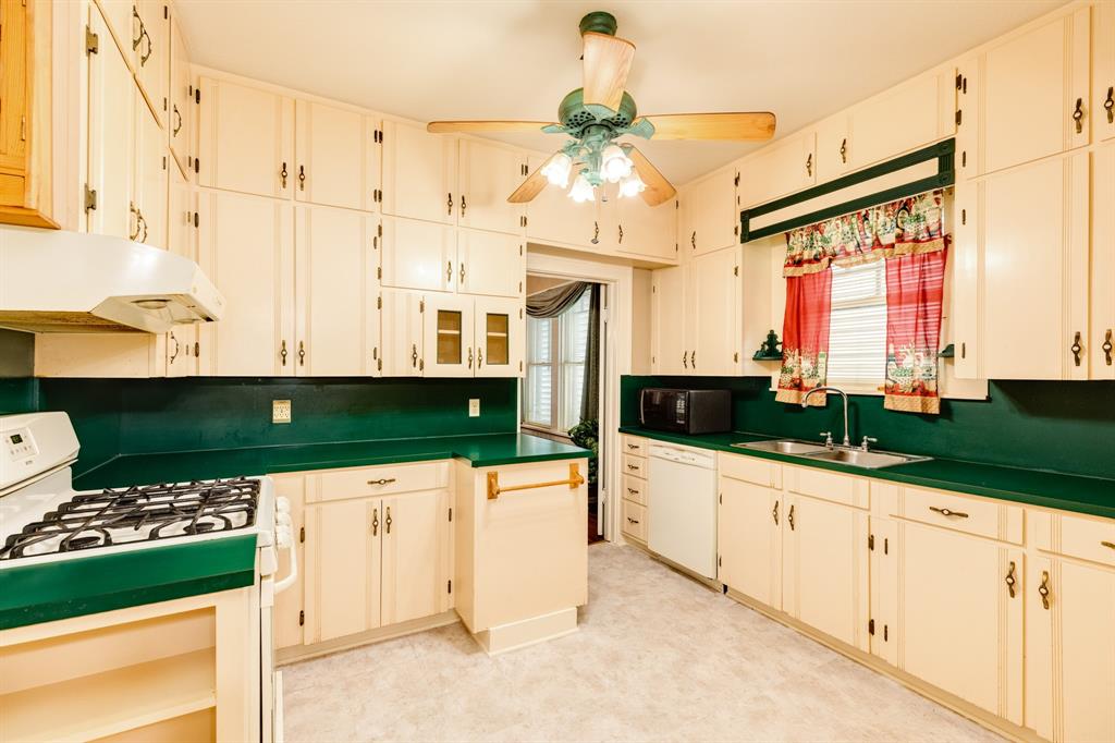 4917 Austin Drive, Galveston, Texas image 11