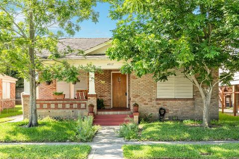 Photo of 4917 Austin Drive, Galveston, TX 77551 (MLS # 53486130)