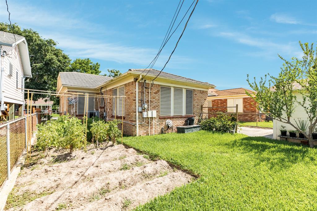 4917 Austin Drive, Galveston, Texas image 23