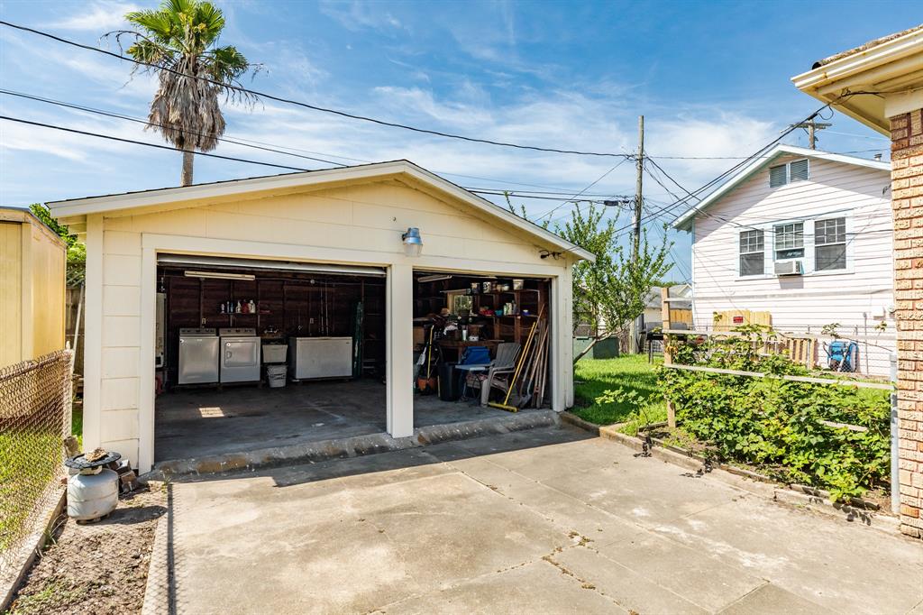 4917 Austin Drive, Galveston, Texas image 4